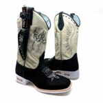 BotaFaca Mulas
                                    - Couro Cano Napa Flay Bege | Gáspea Couro Nobuck Preto Estilizado em Tilápia | Mulas Preto