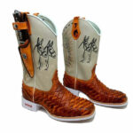 BotaFaca Mulas
                                    - Couro Cano Napa Flay Bege | Couro Gáspea Látego Queima Mostarda Aramado | Mulas Preto