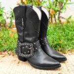 Bota Bico Fino Preto