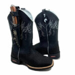 BotaFaca Mulas
                                    - Couro Cano Floater Preto | Couro Gáspea Nobuck Preto Estilizado em Tilápia | Mulas Brancas