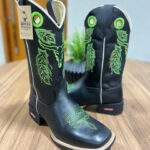 Texana Benício - Couro Látego Preto/ Bordado Touro Verde