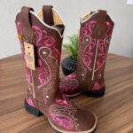Texana Alice - Couro Horse Nescau/Bordado Tribal Rosa com Padroeira