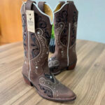 Texana Alice Bico Fino - Couro Horse Nescau/Bordado Tribal Preto