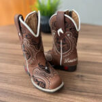 Texana Alice Infantil - Couro Horse Nescau/Bordado Tribal Preto