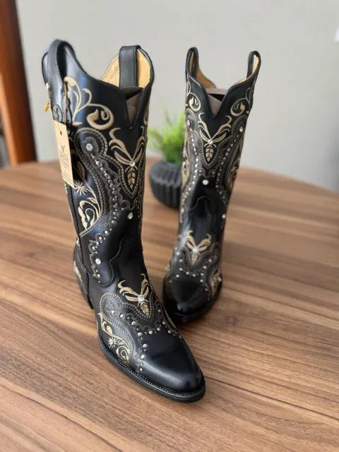 7a6ec5de-bf4e-4ddc-8a18-2b8146e7d85a_640x640_81402cab-1e24-4645-b797-2fb8f249d69a