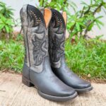 Bota Texana Feminina Pit Stop Preto Prata