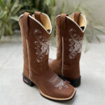 BOTA TEXANA BORDADO CRUZ BRANCA COURO MARROM