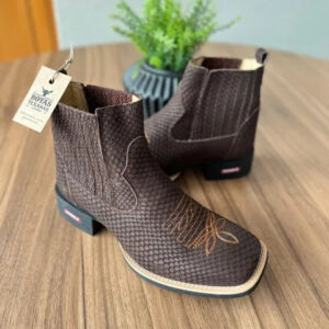 Botina Andre - Couro Tilápia Marrom/ Bordado Florão Laranja