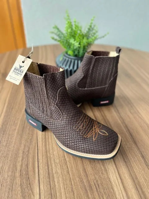 b0caa4d0-d11a-48b8-be2c-90d123f8e8d9_640x640_114e0d77-cd1a-45d2-b639-c1b57d586814