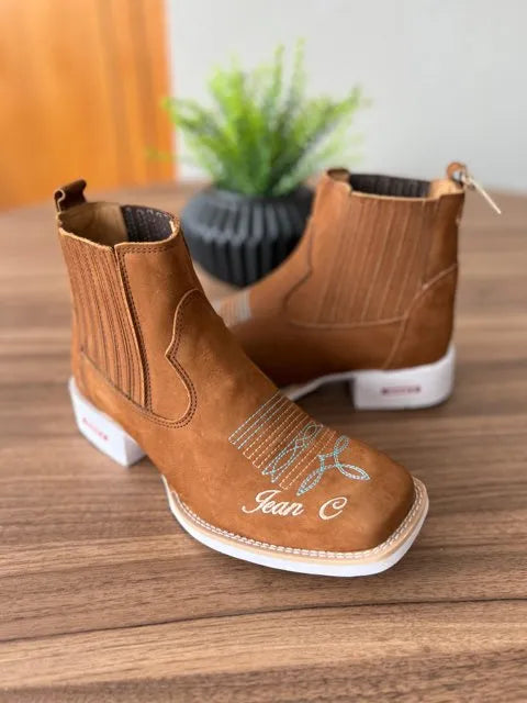 b18ba719-0e6b-42ec-b2ee-86a24d485247_640x640_3049ffad-df4c-42ab-8e2d-e2e5387bcf8c