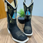 Texana João - Couro Nobuck e Tilápia Preto/ Bordado Padroeira Azul