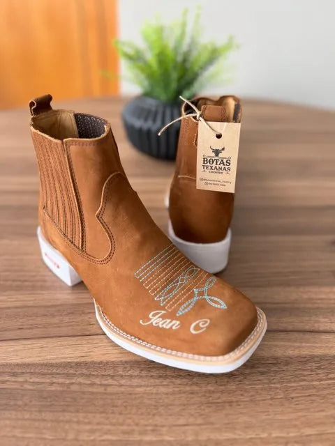 cbca7457-ad1e-4a3a-83e8-9dbff951b61a_640x640_ed5db4ed-b065-429c-a664-1b664c98b97d