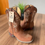 Texana Alice Infantil - Couro Horse Nescau/Bordado Tribal Bege