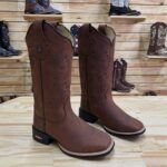 BOTA TEXANA - COURO HORSE NESCAU BORDADO RAMOS + FLORÃO MARROM