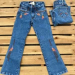 Calça bordada infantil