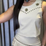 Cropped Daisy Moon Horse