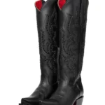 Bota de cano alto Marbella com bico fino e sola vermelha - Preta