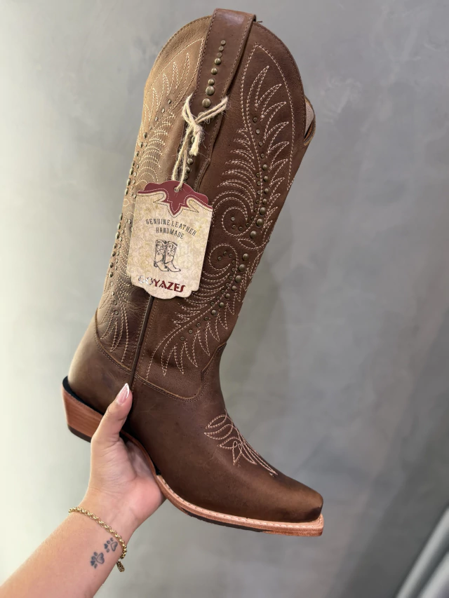 Bota Goyazes Bico Fino marrom - Imagem 3